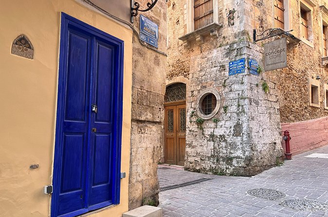 True Love in Chania: Self-Guided Romantic Puzzle Walk - Stop 5: Kondilaki and the Chania synagogue—what 15th-century influence looks like