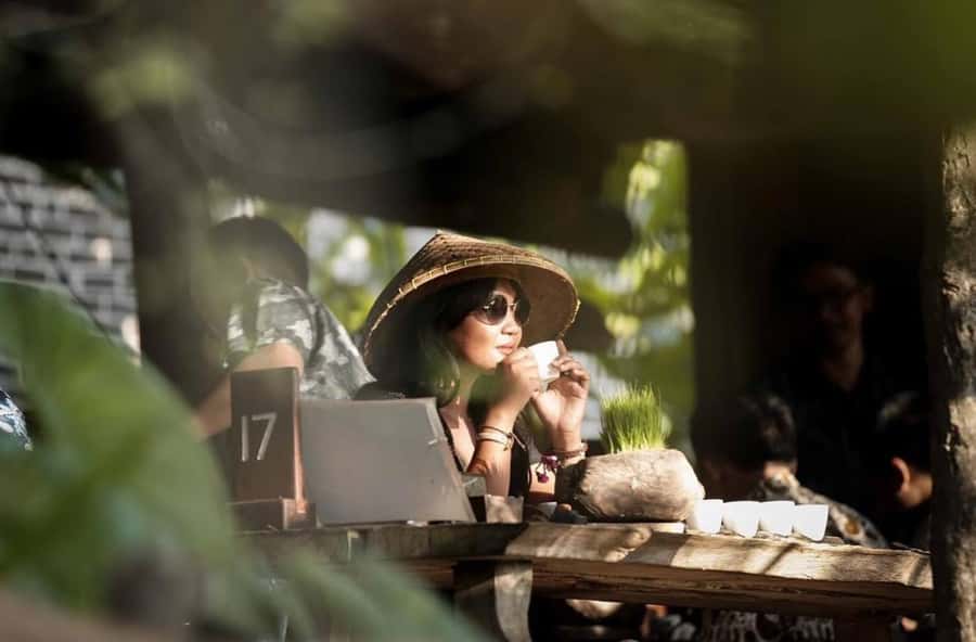 Ubud: Floating Breakfast, Jungle Swing & Spa Romantic Tour - Floating breakfast in Ubud’s natural pool: the moment you’ll remember