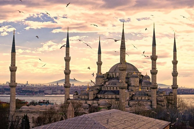 Unforgettable Moments in Istanbul: Photo Shoot for Couples - Key things that make this Istanbul couple shoot worth it