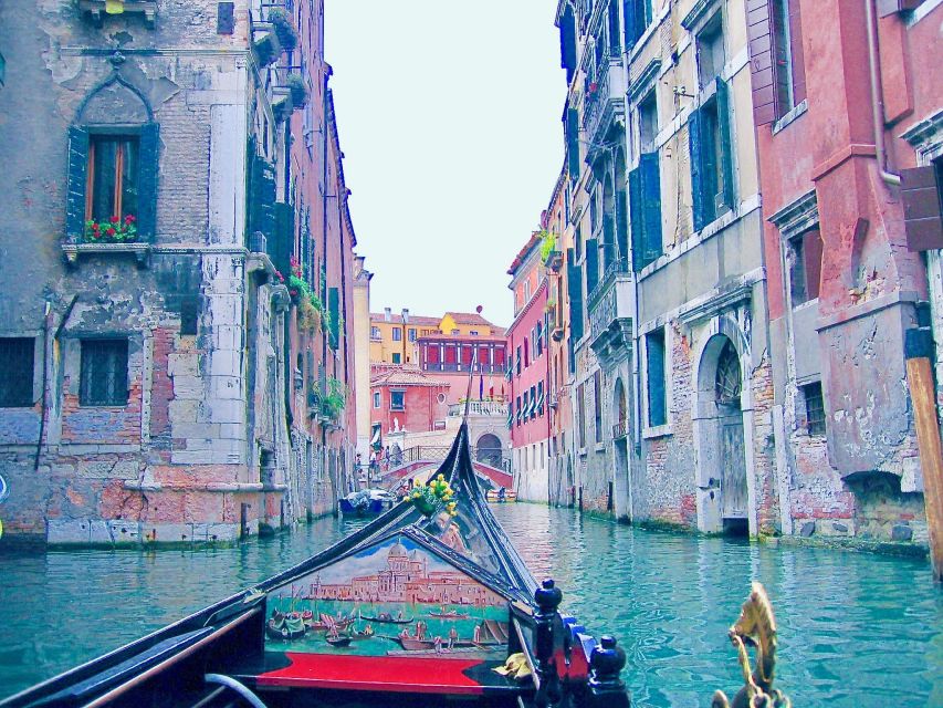 Venice: Romantic Gondola tour and Dinner for two - What I like most, and the tradeoffs to be honest about