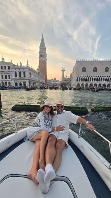 Venice: Romantic sunset cruise on the Venice lagoon - Giudecca islands at golden hour: where the romance lands