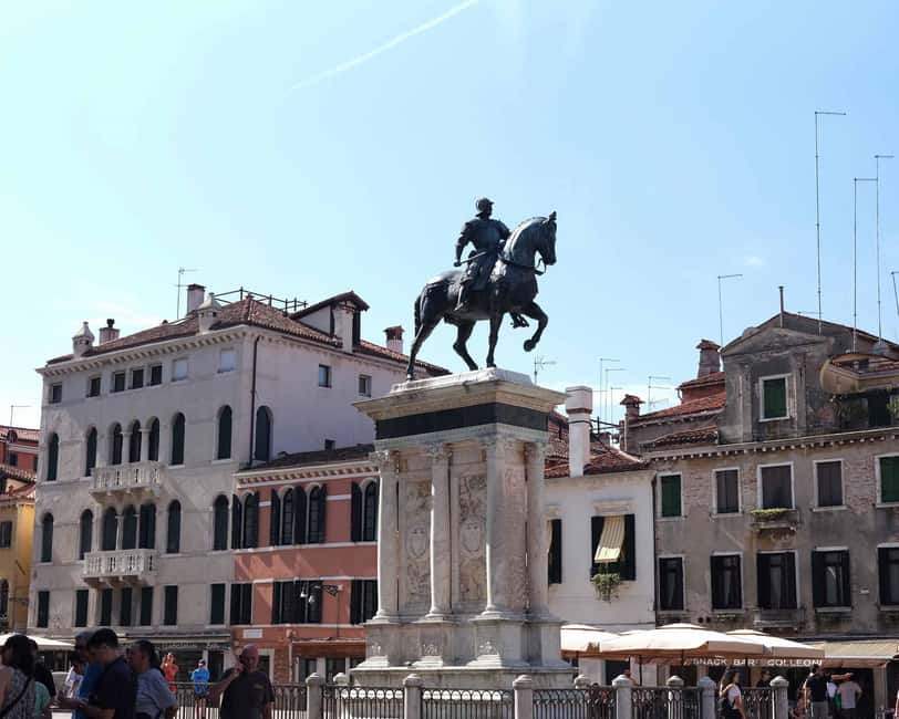 Venice: Winter Walking Tour & Romantic Gondola Ride Upgrade - Venice Gallery Visit VR: a warm reset and a smarter way to “see the past”