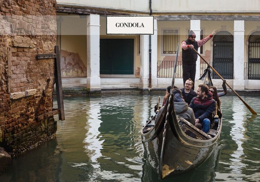 Venice: Winter Walking Tour & Romantic Gondola Ride Upgrade - The gondola ride upgrade: romance, timing gaps, and how the sharing works