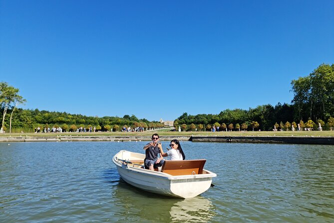 Versailles Golf Cart Guided Tour and Romantic Boat with Champagne - Golf Cart Through the Royal Gardens and Bosquets (Where the time actually goes)