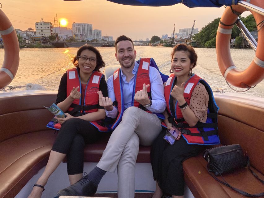 VIP Tour Enjoy Romantic Sunset by Speed Boat Free Cocktail - VIP speedboat sunset: the romantic setup on Saigon River