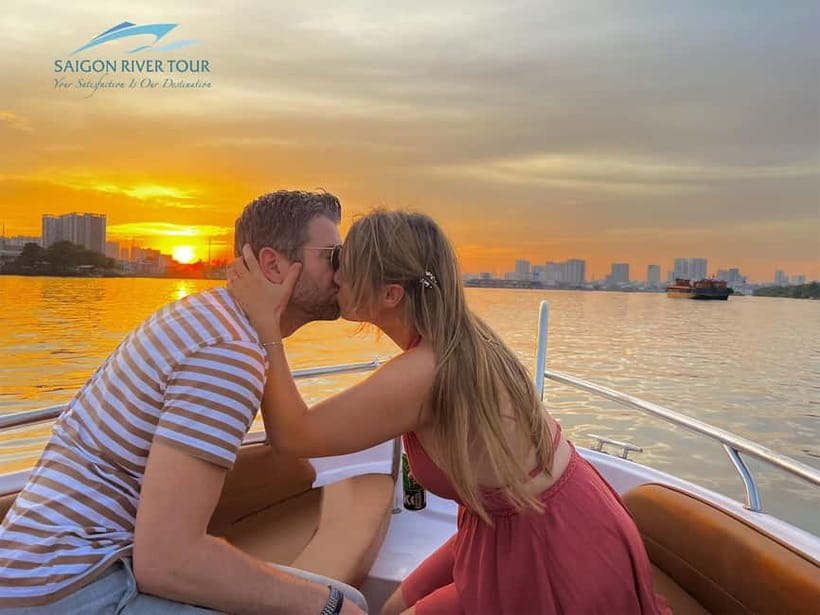 VIP Tour Enjoy Romantic Sunset by Speed Boat Free Cocktail - Why a speedboat changes the whole feeling