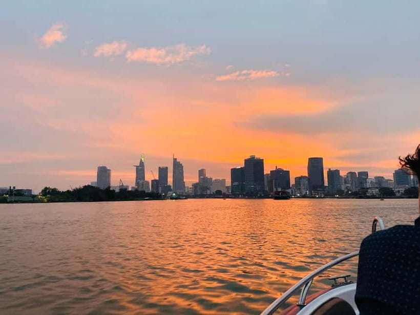 VIP Tour Enjoy Romantic Sunset by Speed Boat Free Cocktail - The fishermen stretch: where the sunset turns real