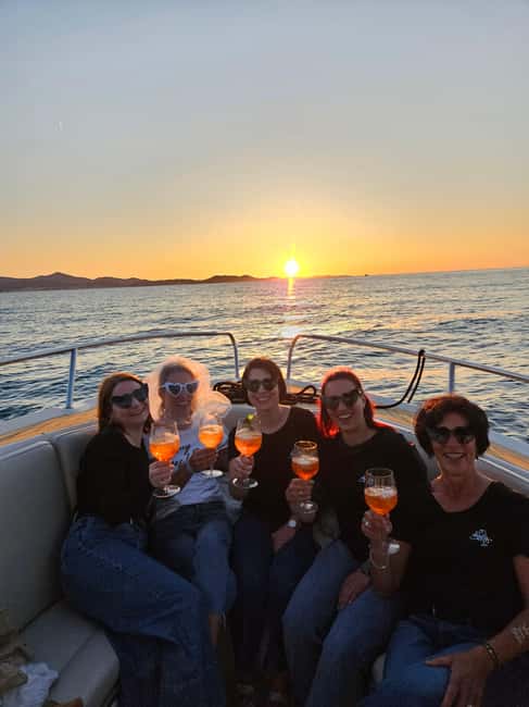 Zadar: Romantic Luxury Sunset Boat Tour with Aperol Spritz - Stop-by-stop: Foša, Sea Organs, and your Zadar sunset spot