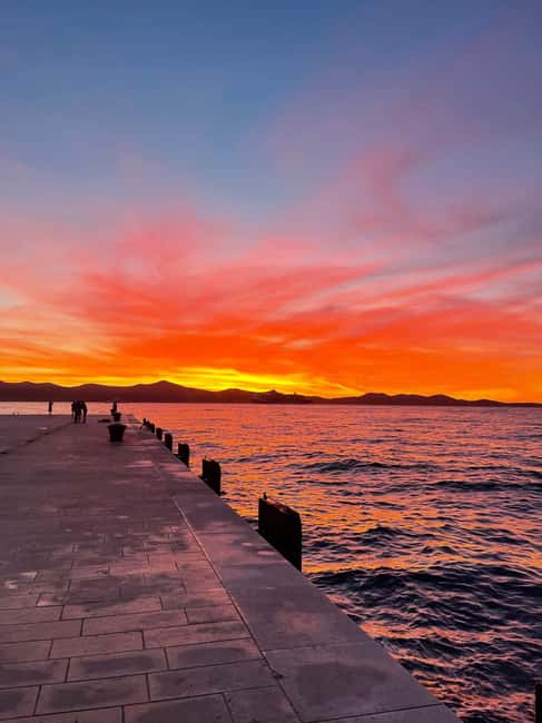 Zadar: Romantic Sunset Boat Tour with Champagne - Why this Zadar sunset cruise beats the crowded promenade