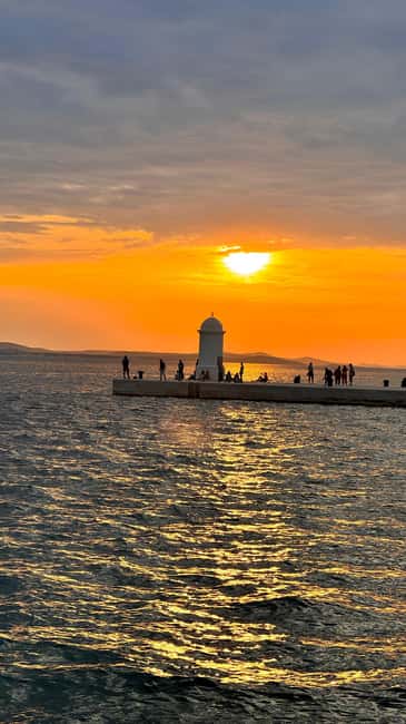 Zadar: Romantic Sunset Boat Tour with Champagne - Champagne on board: what’s included and how to plan around food