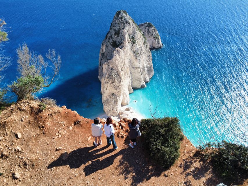 Zakynthos: Romantic Sunset Tour to Mizithres and Agalas Cave - Getting there and back: pickup zones and the VIP minivan rhythm